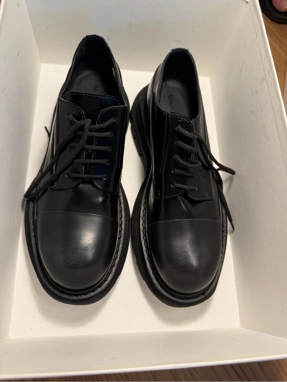 Alexander McQueen Black Men Leather Derby Shoes